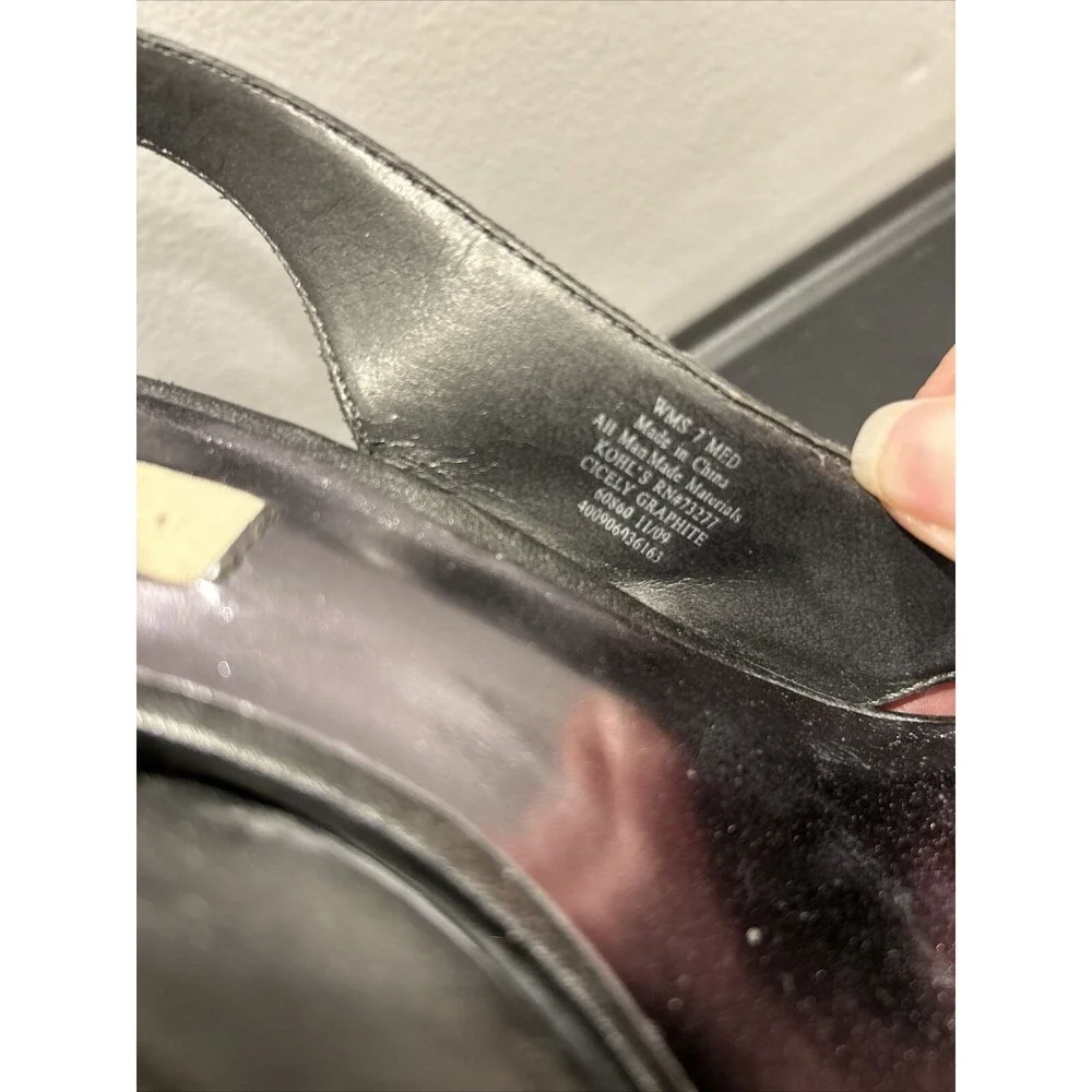 Simply Vera Wang Womens Cicely Size 7 Gray Slip On Peep Toe Slingback Heels Flaw